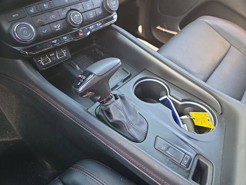 Used 2025 Dodge Durango R/T w/ Blacktop Package AWD/4WD image 19