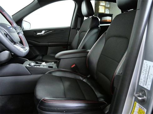 Used 2023 Ford Escape ST-Line w/ Tech Pack #1 image 16