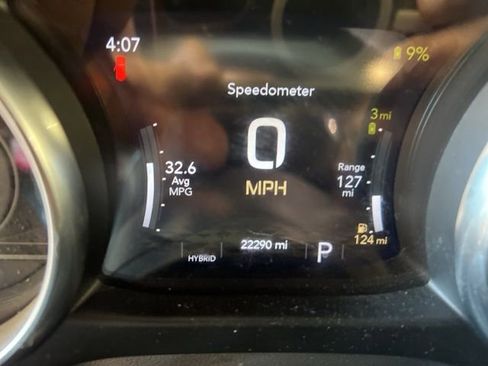 Used 2022 Jeep Wrangler Unlimited Sahara w/ Cold Weather Group image 19