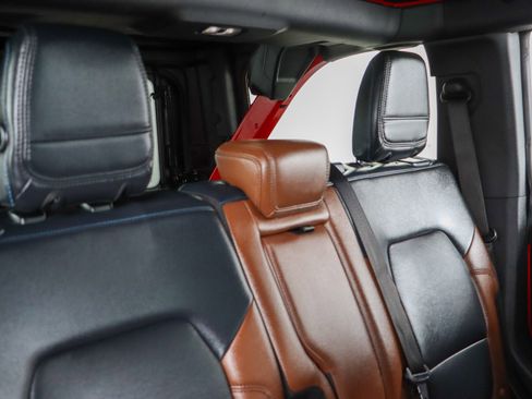 Used 2023 Ford Bronco Outer Banks image 28