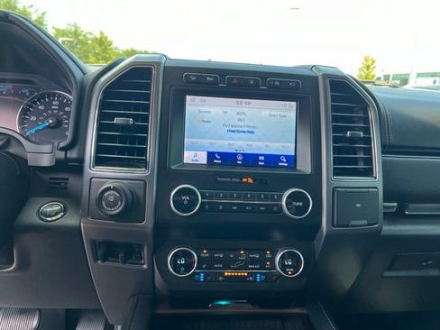 Used 2020 Ford Expedition Max Platinum AWD/4WD image 17