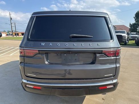 Used 2022 Jeep Wagoneer Series II w/ Premium Group I AWD/4WD image 6