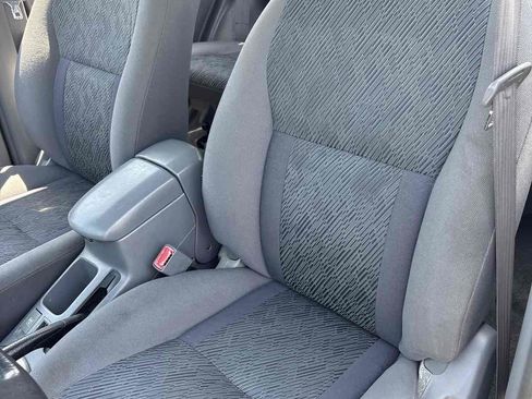 Used 2001 Toyota RAV4 2WD image 7