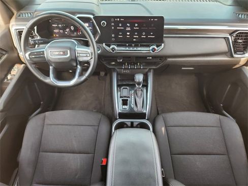 Used 2024 GMC Canyon Elevation image 25