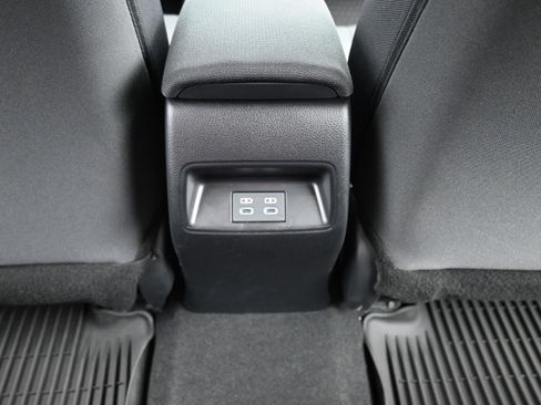 Used 2025 Toyota Corolla LE FWD image 18