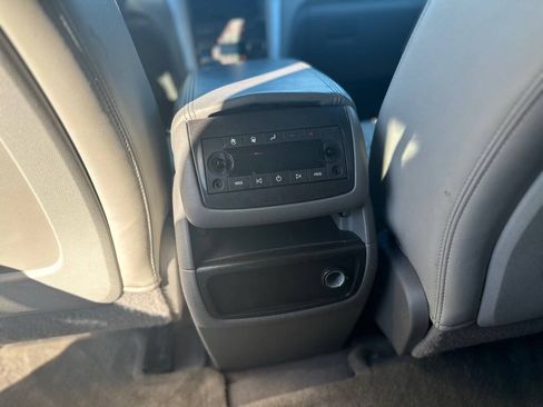 Used 2011 Chevrolet Traverse LT w/ LPO, 'HIT The Road' Package AWD/4WD image 20