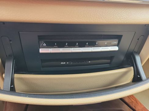 Used 2013 Mercedes-Benz S 550 4MATIC image 37