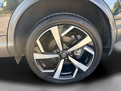 Used 2022 Nissan Rogue Sport SL AWD/4WD image 11
