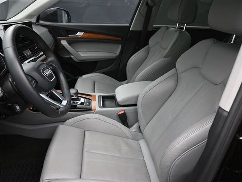 Used 2022 Audi Q5 2.0T Prestige image 9