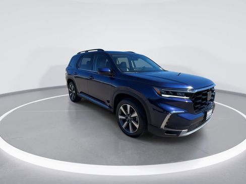 Used 2024 Honda Pilot Elite image 3