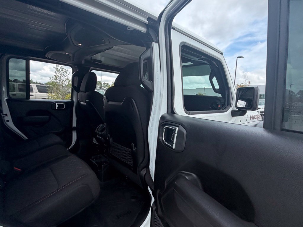 Certified 2025 Jeep Gladiator Mojave AWD/4WD image 43