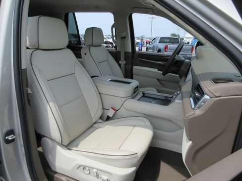 Certified 2023 GMC Yukon Denali AWD/4WD image 26