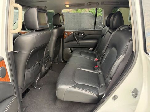 Used 2019 INFINITI QX80 Luxe w/ 22" Wheel Package RWD image 13