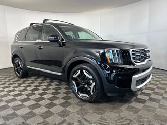 Used 2025 Kia Telluride S video 2