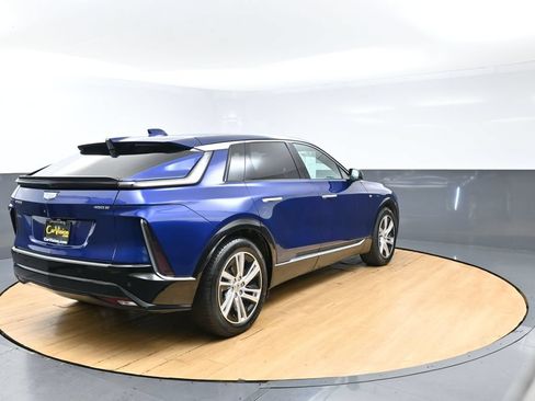 Used 2024 Cadillac Lyriq Tech RWD image 3
