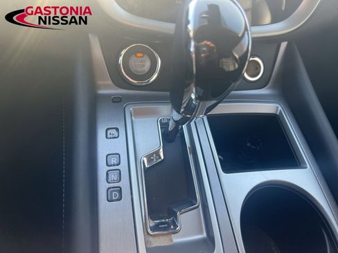 Used 2024 Nissan Murano SV image 40