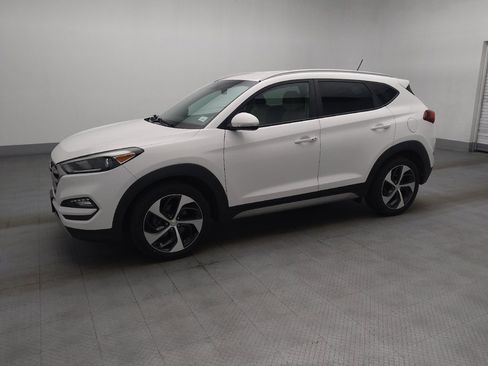 Used 2017 Hyundai Tucson Sport w/ Cargo Package FWD image 2