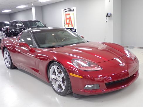Used 2006 Chevrolet Corvette Coupe w/ Preferred Equipment Group image 1