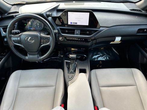 Used 2023 Lexus UX 250h FWD image 14