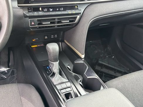 Used 2025 Toyota Camry LE FWD image 23
