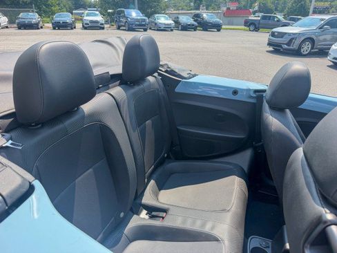 Used 2015 Volkswagen Beetle 1.8T FWD image 17