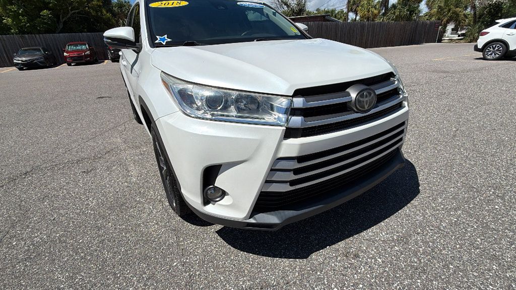 Used 2018 Toyota Highlander Plus FWD image 9