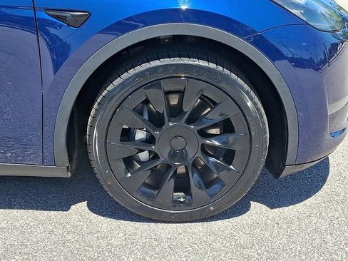 Used 2020 Tesla Model Y Long Range AWD/4WD image 10
