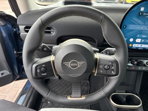 Used 2025 MINI Cooper S image 19