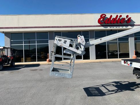 Used 2019 Ford F550 2WD Regular Cab Super Duty image 40