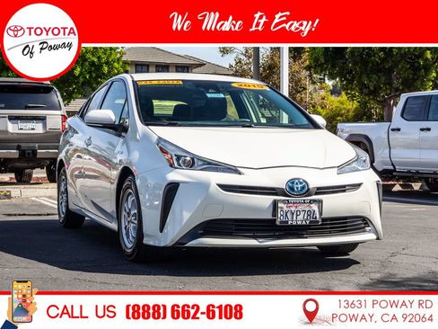 Used 2019 Toyota Prius L Eco w/ Carpet Mat Package FWD image 1