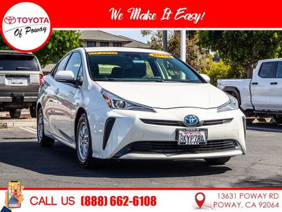 Used 2019 Toyota Prius L Eco w/ Carpet Mat Package