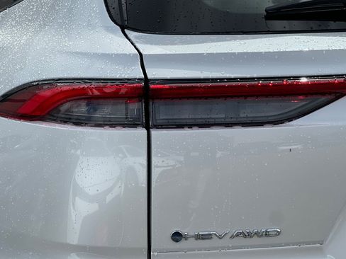 New 2026 Toyota Crown Signia image 32