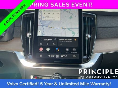 Certified 2025 Volvo XC90 B5 Plus AWD/4WD image 19