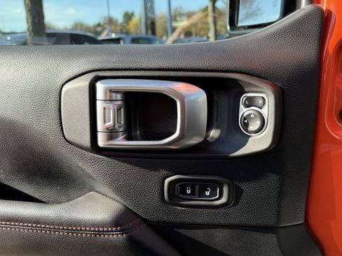 Used 2018 Jeep Wrangler Rubicon image 19