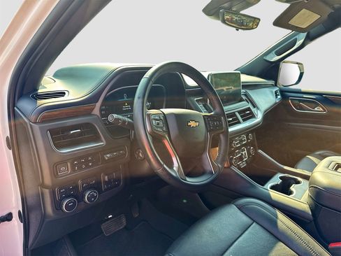 Used 2023 Chevrolet Suburban High Country w/ Premium Package image 9