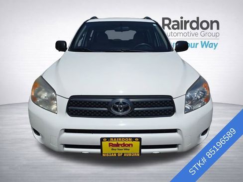 Used 2008 Toyota RAV4 4WD image 2