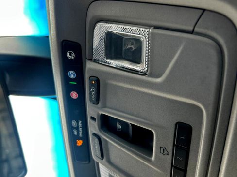 Used 2022 Chevrolet Silverado 1500 LT Trail Boss image 15