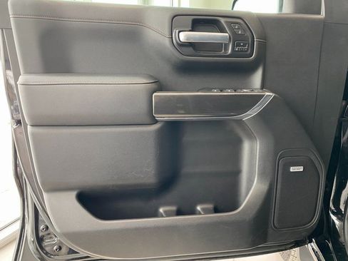 Used 2021 GMC Sierra 1500 AT4 w/ AT4 Value Package image 8