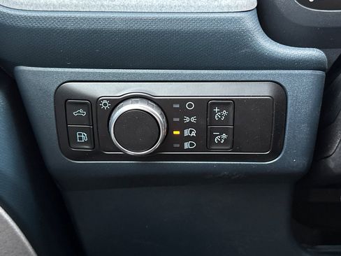 New 2026 Ford Maverick XLT w/ XLT Luxury Package FWD image 25