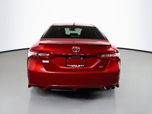 Used 2020 Toyota Camry SE FWD image 6