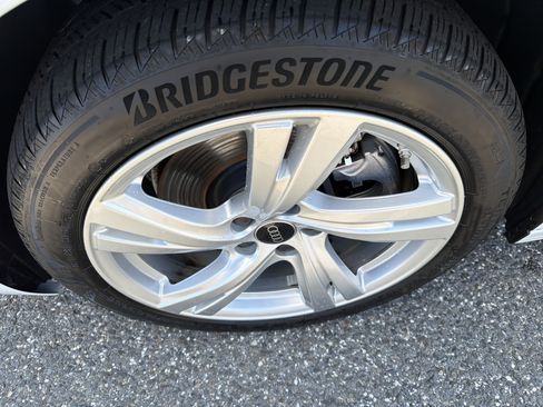 Used 2025 Audi A5 2.0T Premium w/ Convenience Package AWD/4WD image 4