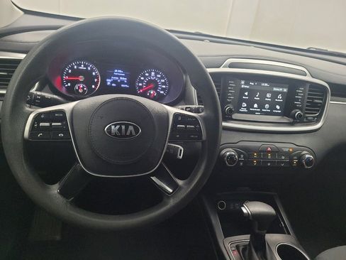 Used 2020 Kia Sorento LX FWD image 22