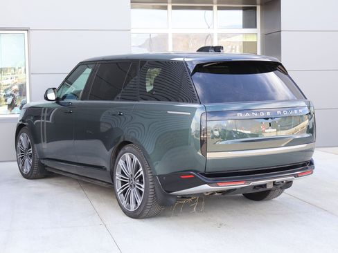 Certified 2025 Land Rover Range Rover Long Wheelbase Autobiography AWD/4WD image 10
