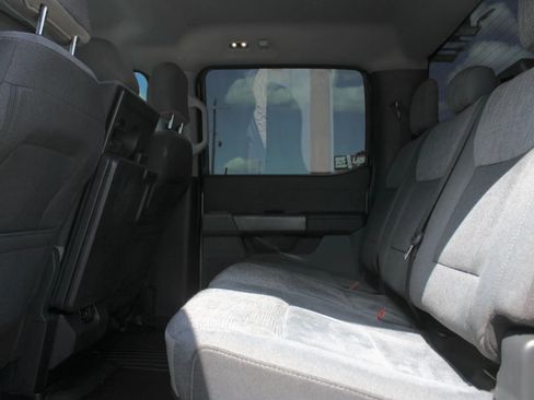 Used 2022 Ford F150 XLT image 12