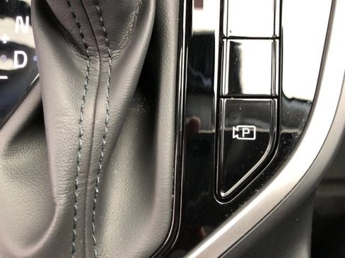 Certified 2024 Kia Niro LX image 32