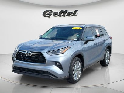 Used 2023 Toyota Highlander Limited