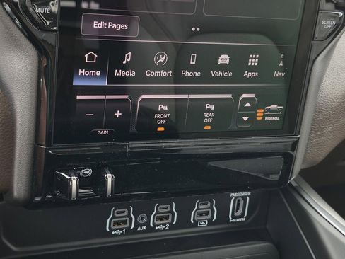 New 2026 RAM 1500 Laramie AWD/4WD image 28