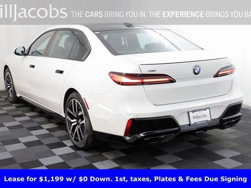 Certified 2025 BMW 760i xDrive w/ Executive Package image 18