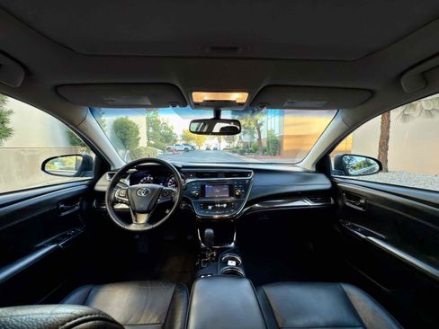 Used 2014 Toyota Avalon Limited image 22