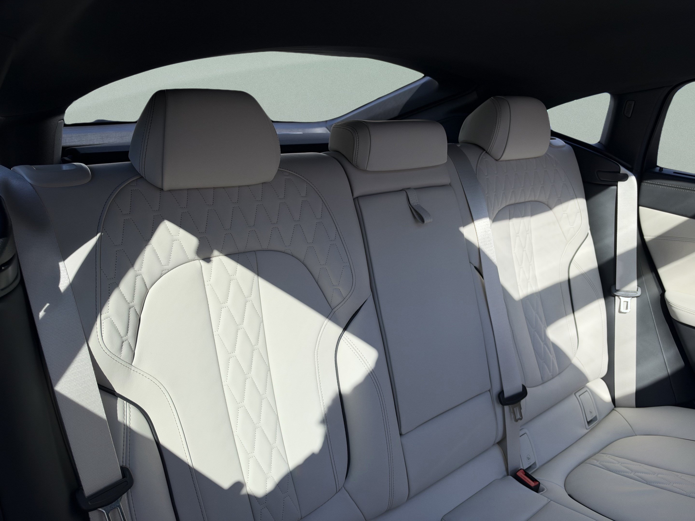 Used 2025 BMW X6 M60i AWD/4WD image 27